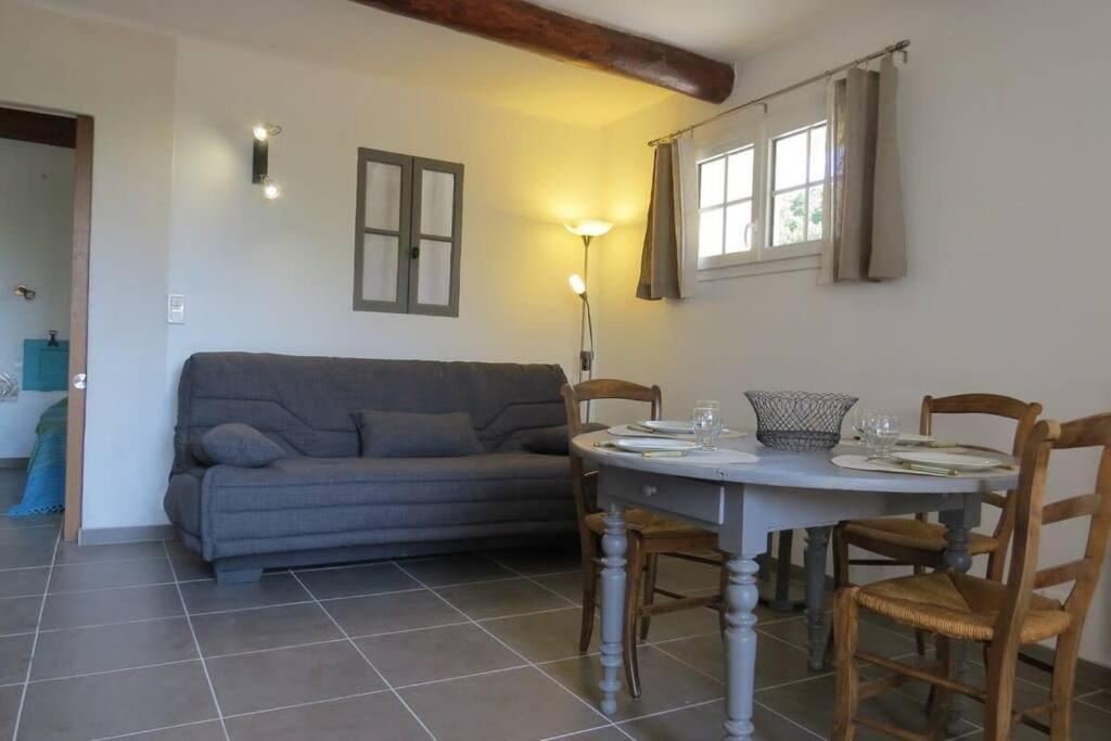 Les Tarraiettes Au Pied Du Luberon Villa Lourmarin Eksteriør bilde